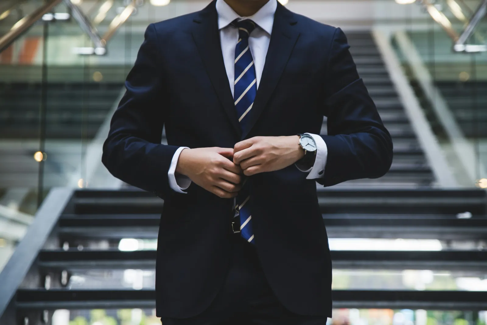 Enterprise Deals Aren’t Won With Decks. They’re Won With Strategy, Patience, and a Little Bit of Luck